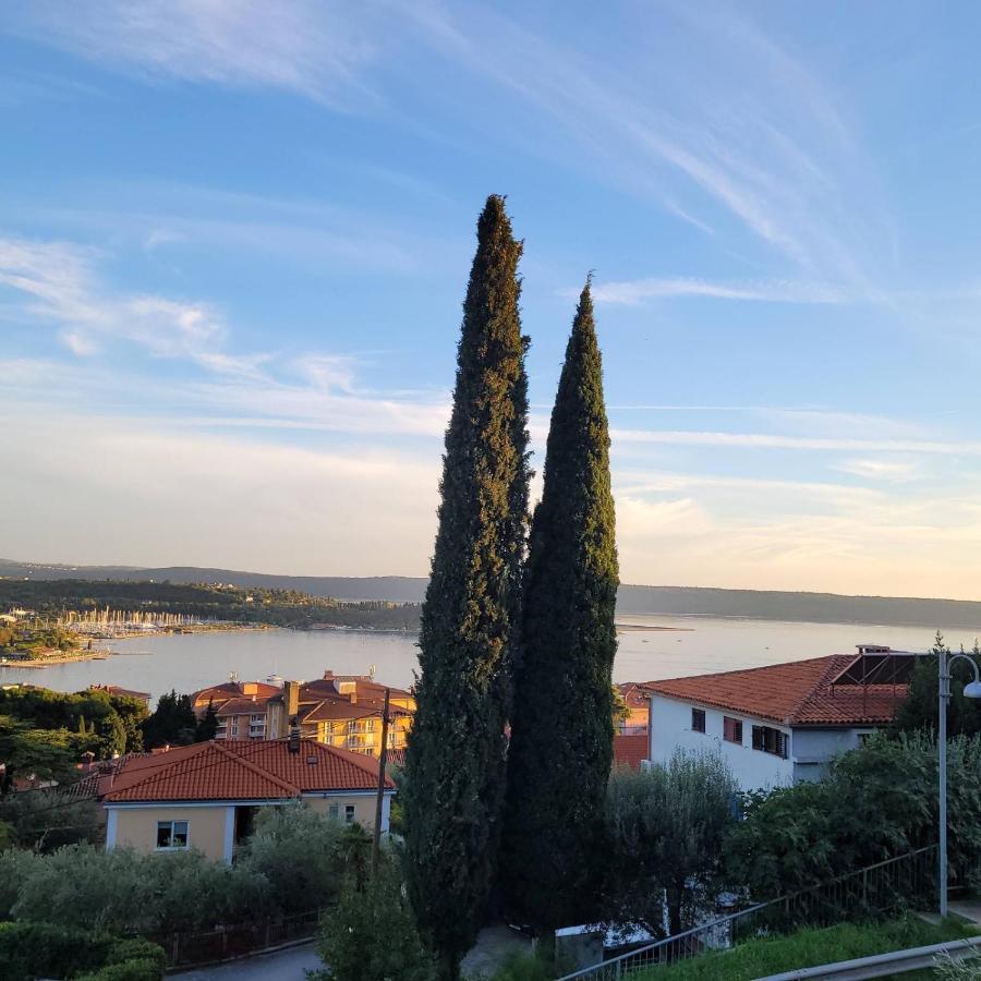 Appartement Panoramic View Near The Beach In Portotoz+P à Portorož Extérieur photo